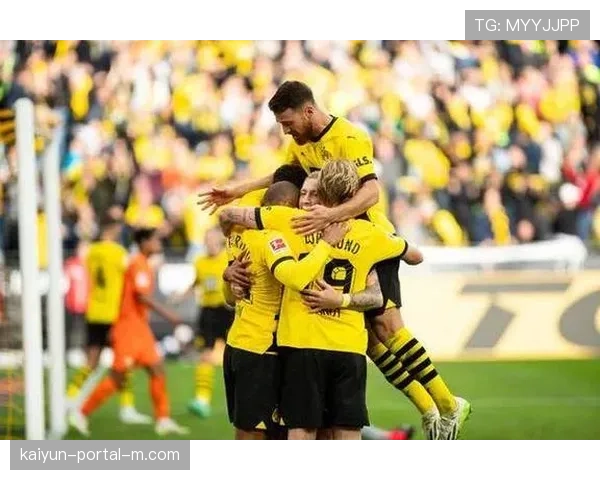 里德4球3助攻 奥格斯堡中场攻防两端均有贡献 里德4球3助攻 奥格斯堡中场攻防两端均有贡献